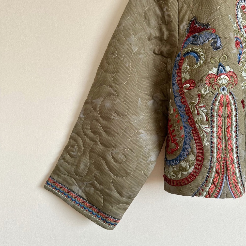 Soft Surroundings Olive Green Quilted Embroidered Cropped Jacket XL Beaded Boho - Picture 3 of 10